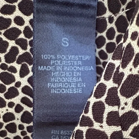 Crazy Horse Liz Claiborne Patterned Woman’s Button Down Shirt - Picture 3 of 7